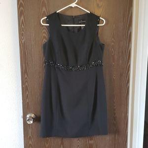Any item from my closet with a🌹is 5 for $20! Black dress